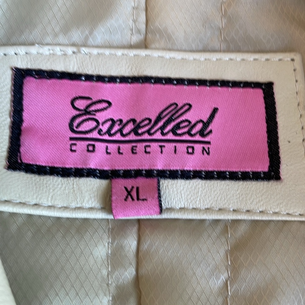 Women’s Excelled Collection Genuine Leather Jacket - Cream - Picture 9 of 12